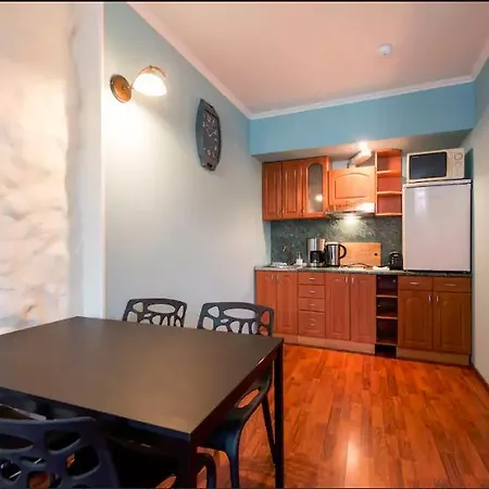 מלון דירות City 3*