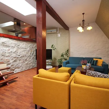 City Apartmanhotel 3*