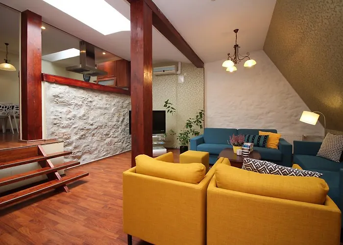 City Apartmanhotel 3*